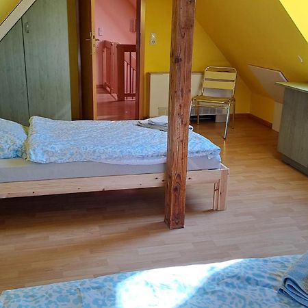 Zum Alten Kutscher Дрезден Екстериор снимка